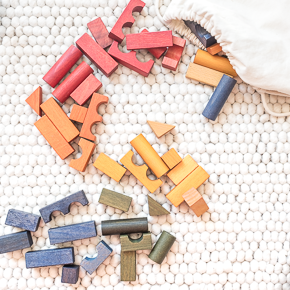 Why your kid should play with blocks