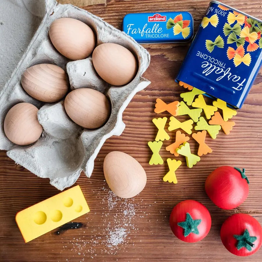 Extending Play: Kitchen & Pretend food play ideas