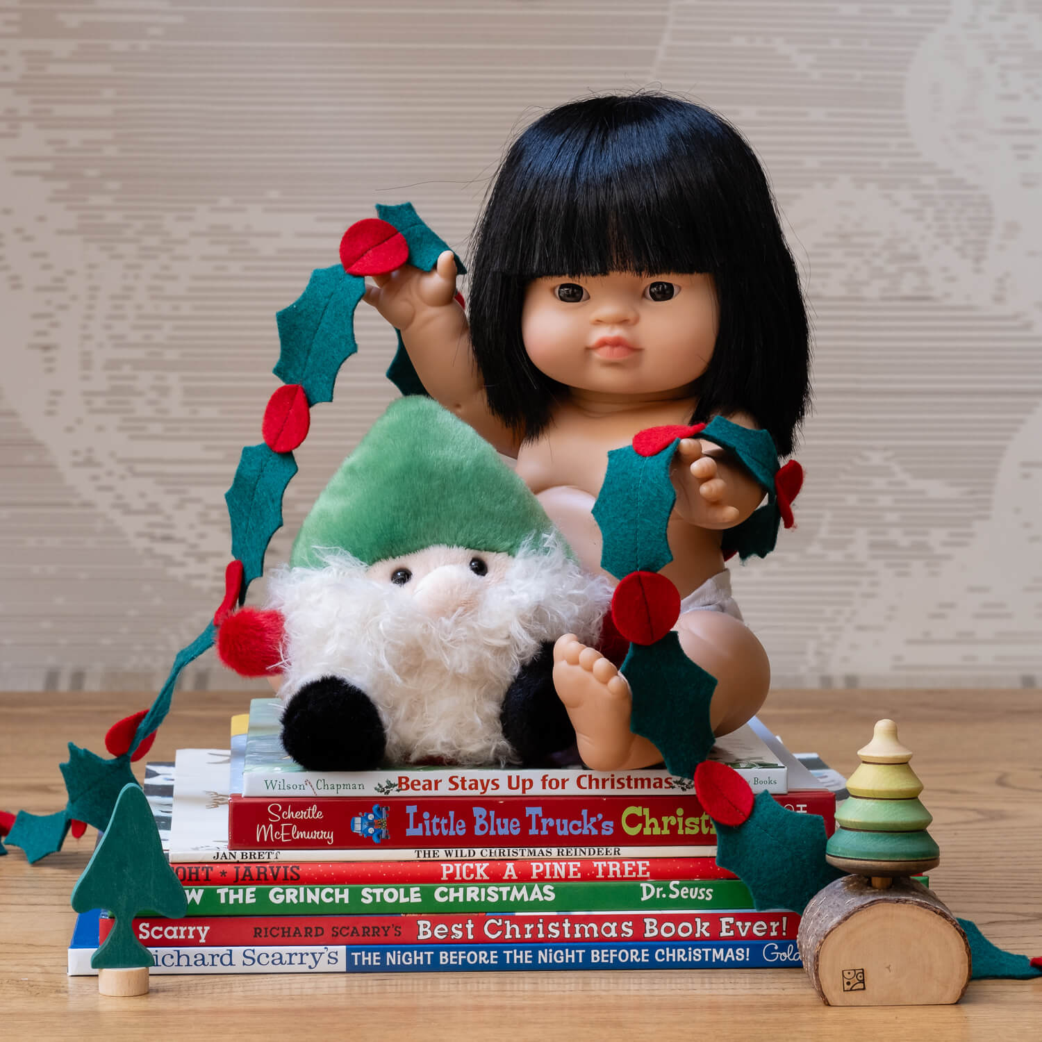 Christmas, Winter & Hanukkah Toys & Books