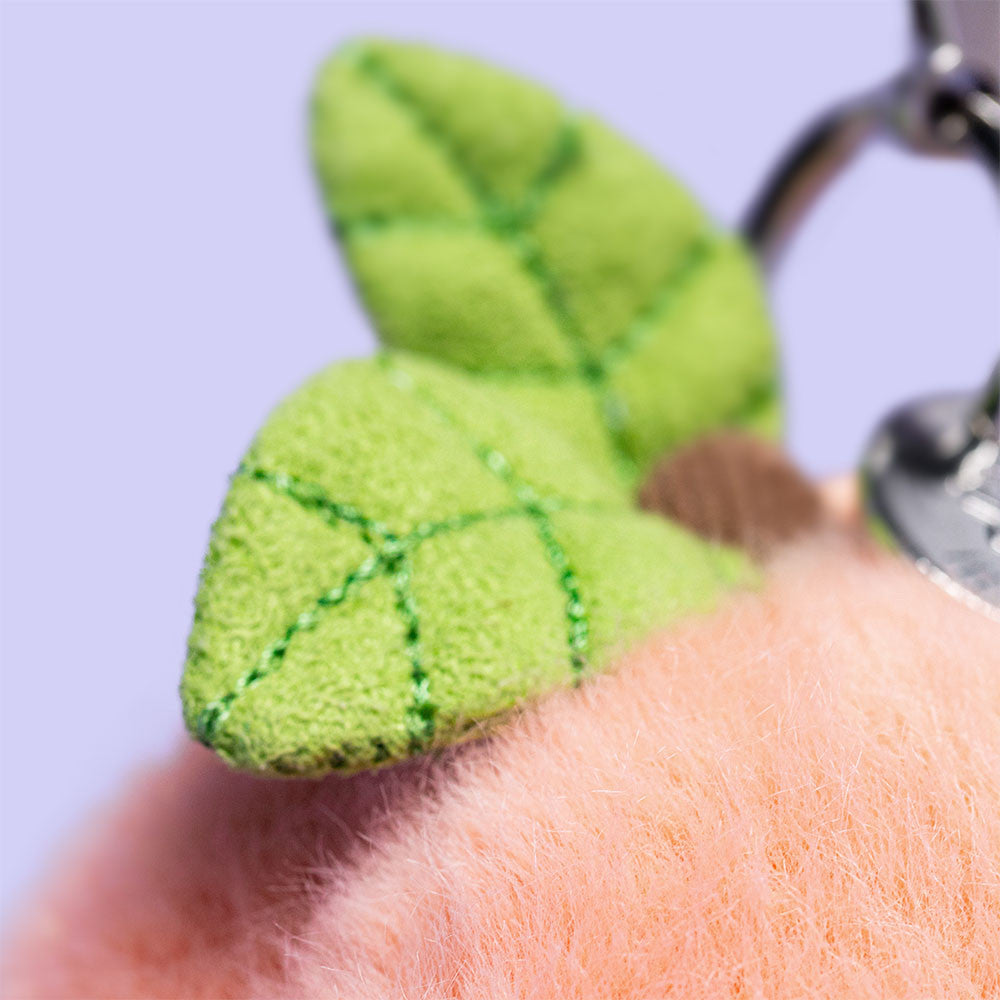 ぬいぐるみ  Amuseables Peach Bag Charm Jellycat Amuseables Peach Bag Charm – Dilly Dally Kids