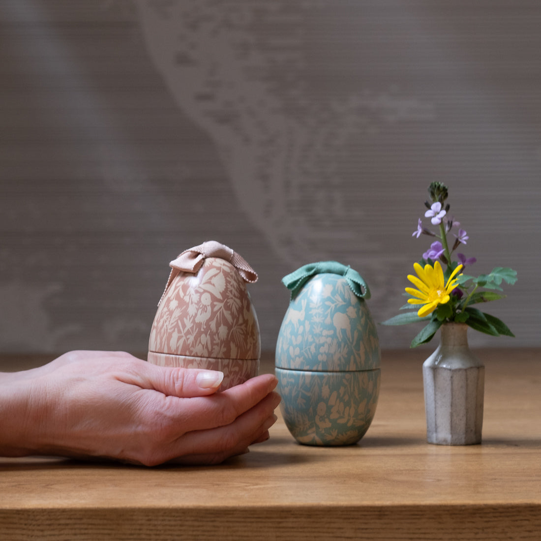 Maileg Easter egg with micro lamb, small - powder – Dilly Dally Kids