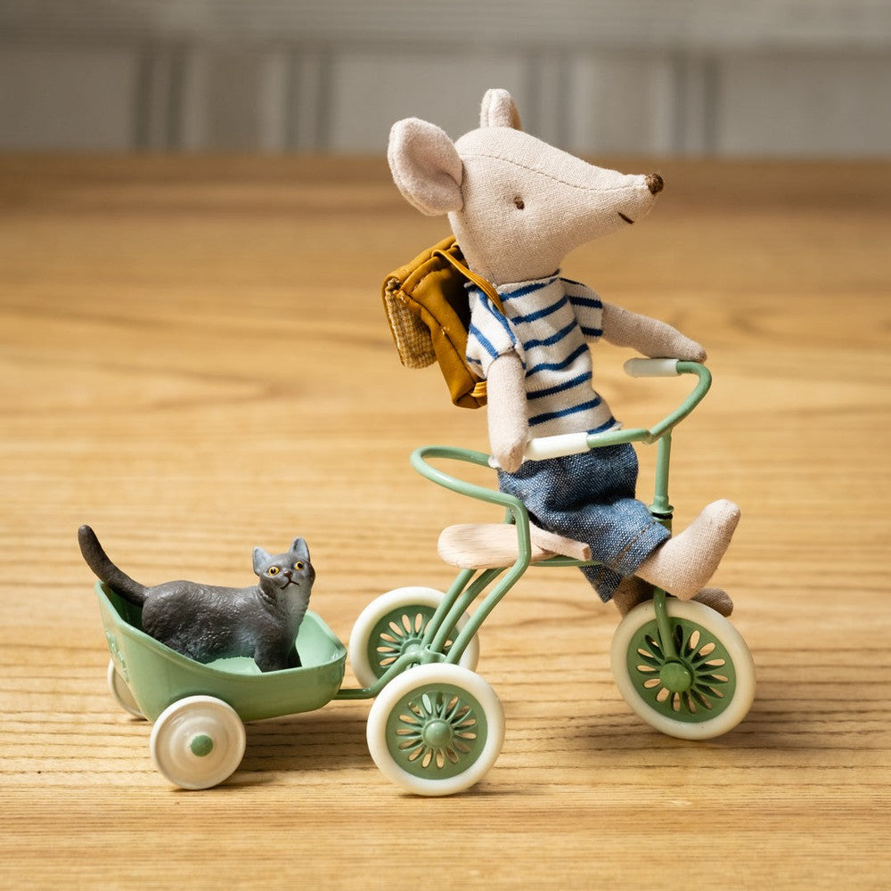 Maileg abri a tricycle for mouse - green 2024 – Dilly Dally Kids