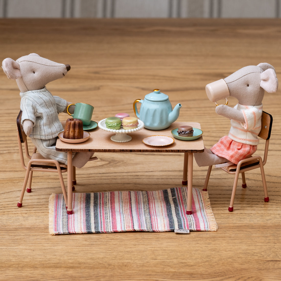 Maileg afternoon treat for mouse - merle – Dilly Dally Kids
