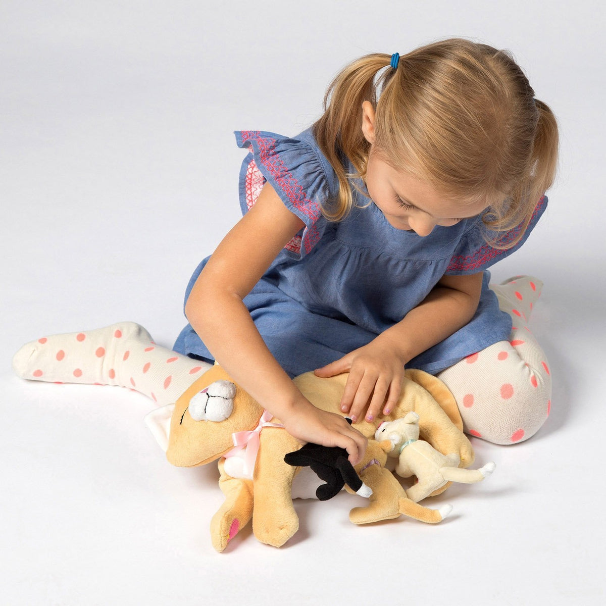 Manhattan toy on sale nursing cat